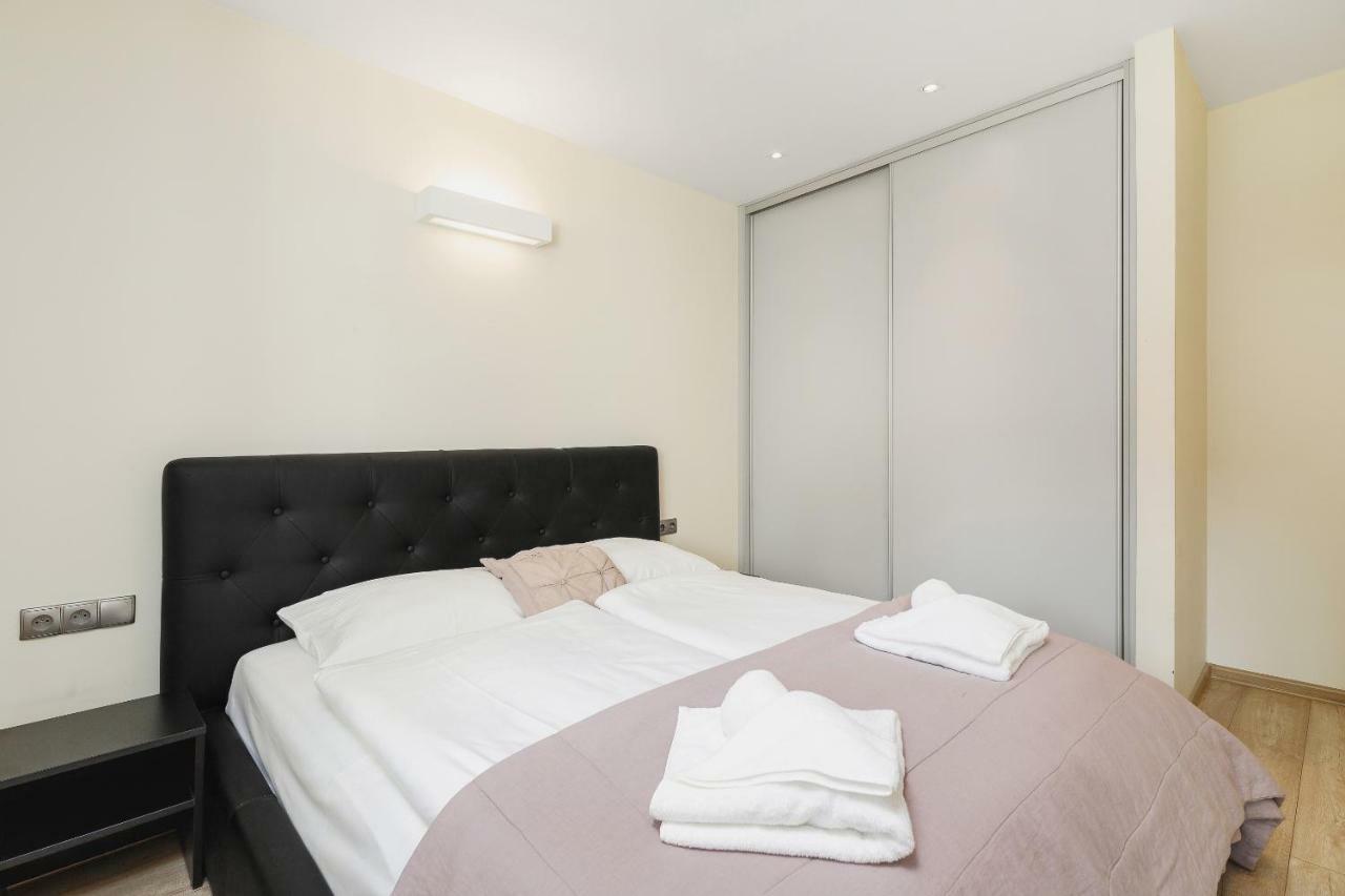 קרקוב Apartments Cracow Miodowa By Renters מראה חיצוני תמונה
